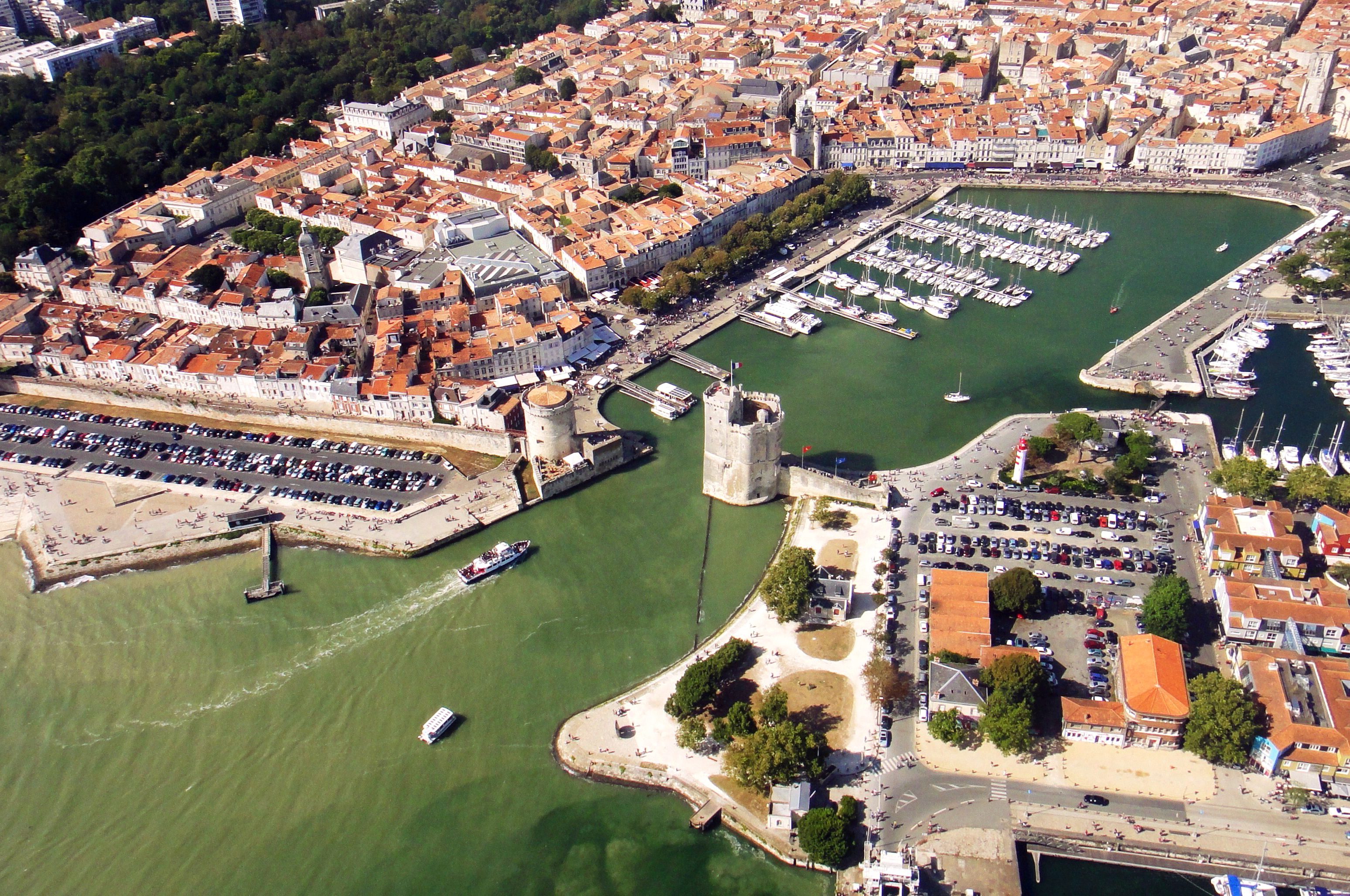 cropped-La_rochelle_Le_vieux_port-1.jpg